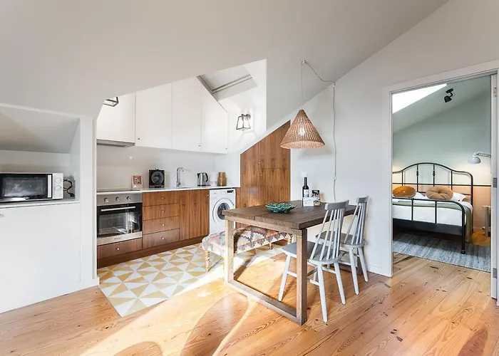 Guestready - Spacious And Modern Apt W/ Skylight