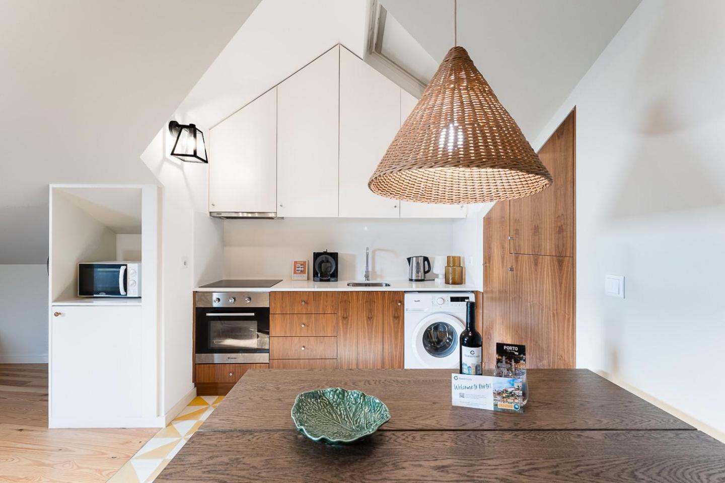 Guestready - Spacious And Modern W/ Skylight *